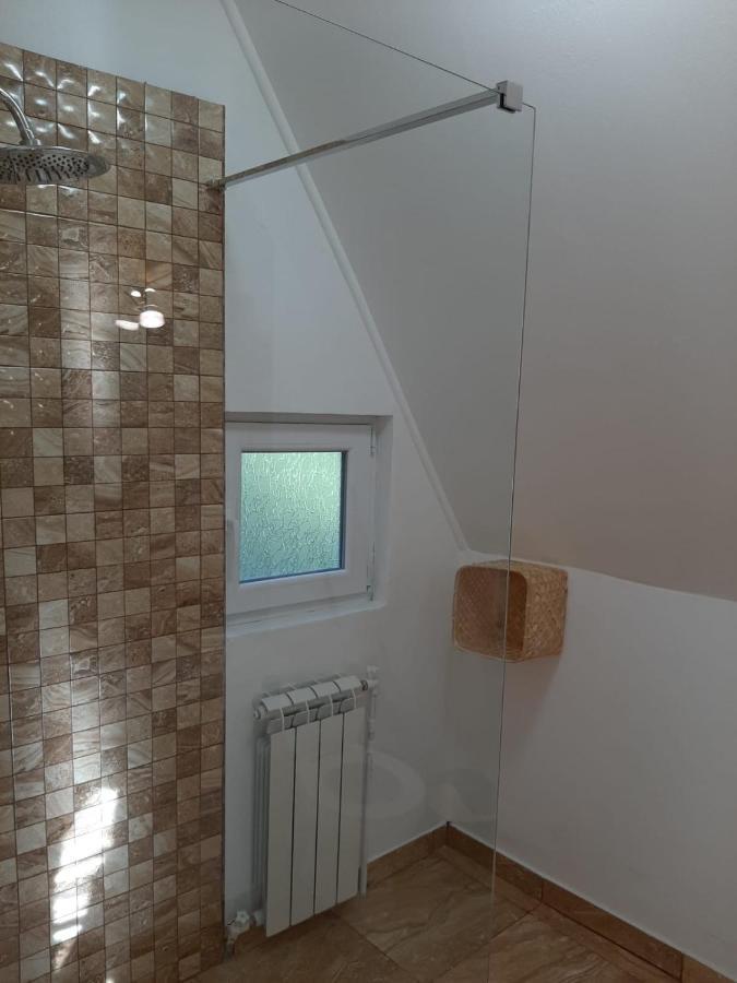 Cabana Din Livada Pucioasa Экстерьер фото