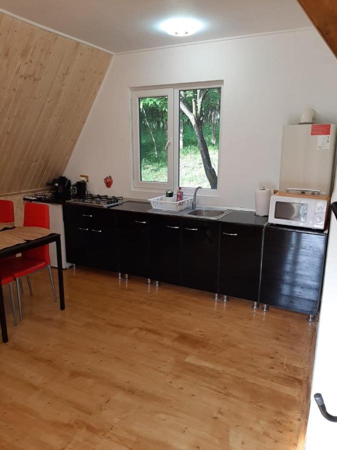 Cabana Din Livada Pucioasa Экстерьер фото
